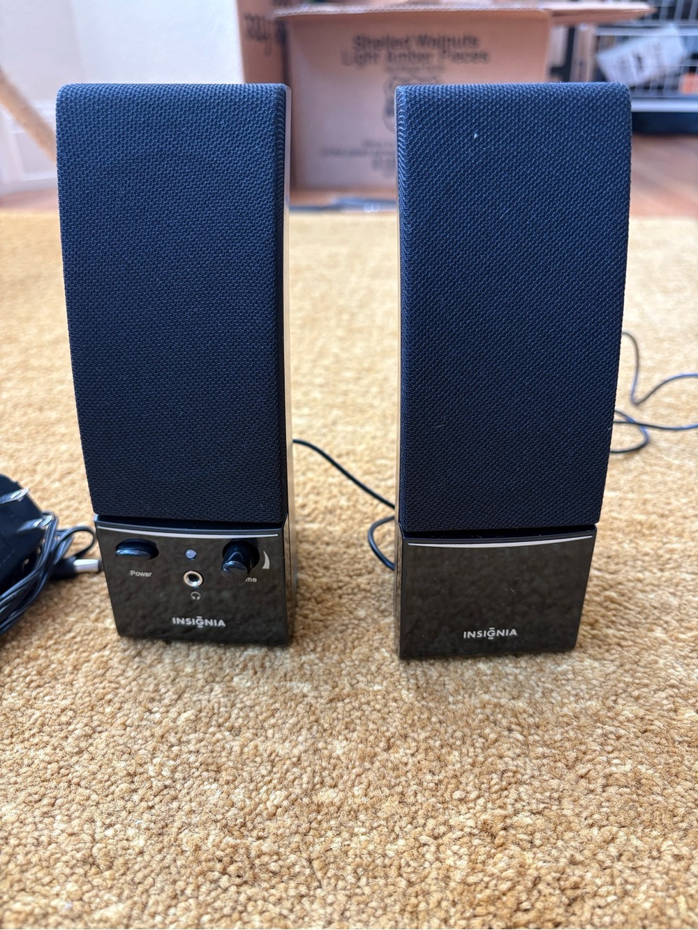 Insignia Stereo Computer Speakers Model NS-PCS20 In Box,Tested Working - Picture 2 of 5